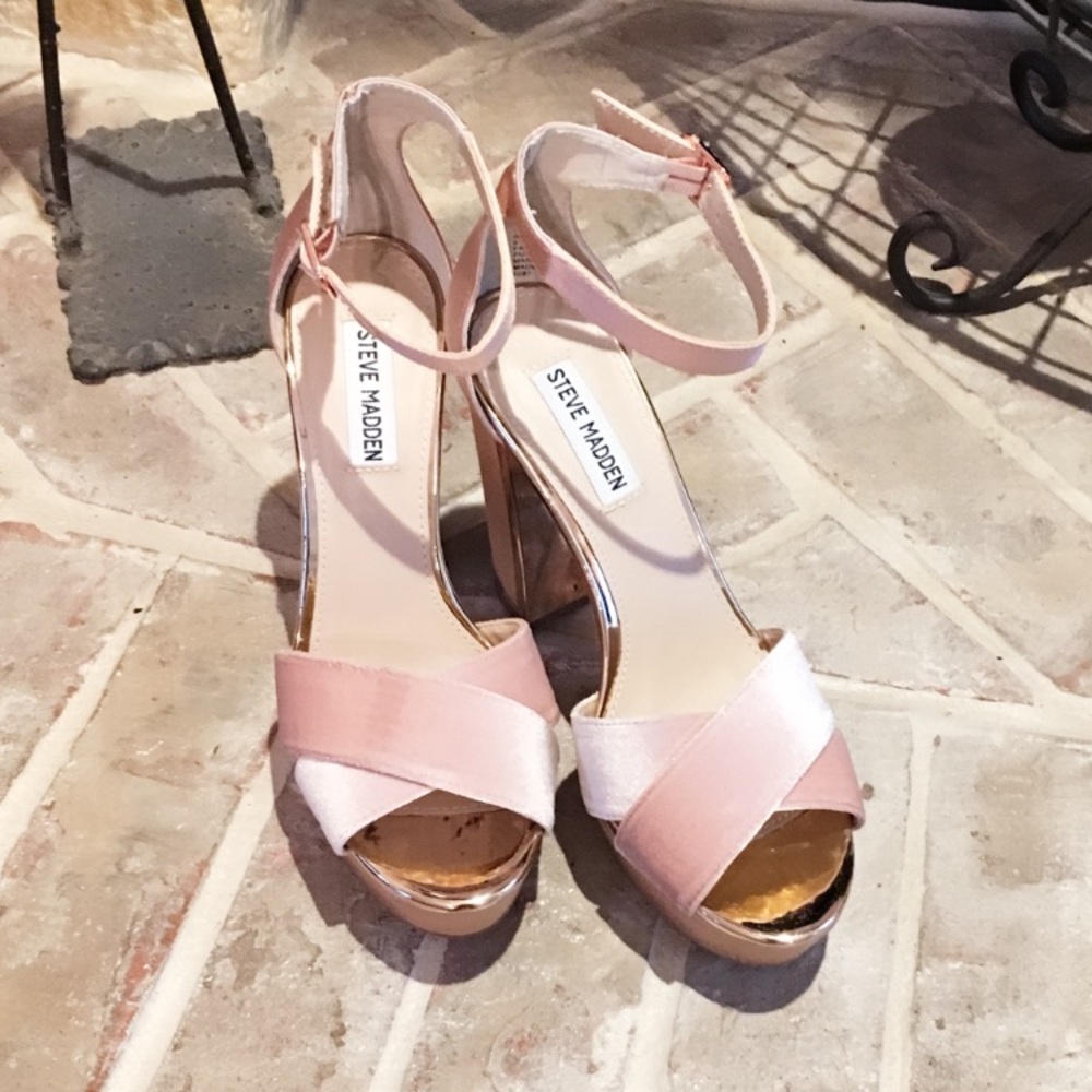 Steve Madden Rivers Platform Sandals - Picture 2 of 3